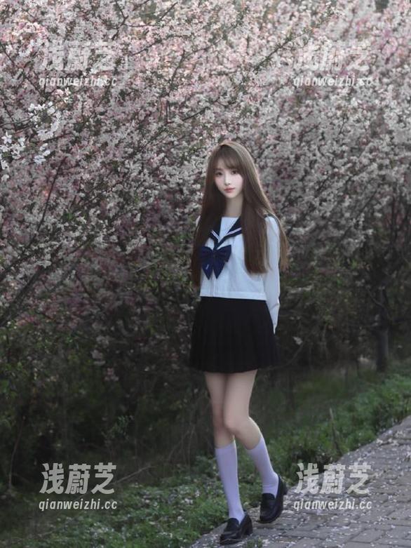17c吃瓜 以为在“17c吃瓜”的地址只是看瓜,结果却碰上了各种奇事!