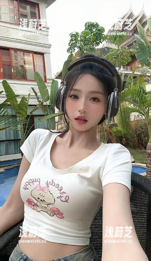 蹲在51cgw的在线攀谈，瓜吃多了反而不想说话了。