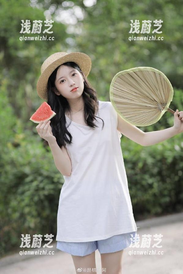 这么好玩的瓜，干脆下载51cg，随时随地满足我的“吃瓜”欲望！