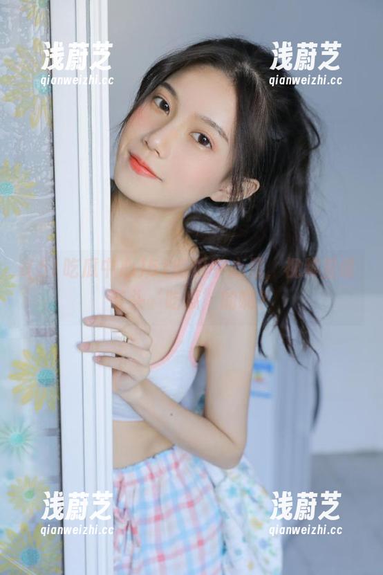 51吃瓜中心里，视频里谁带头‘吃瓜’的啊？