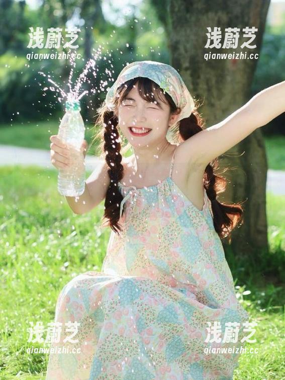 58黑料 小心!走进58黑料的入口,瓜太多半个身子都快淹没在里面了!