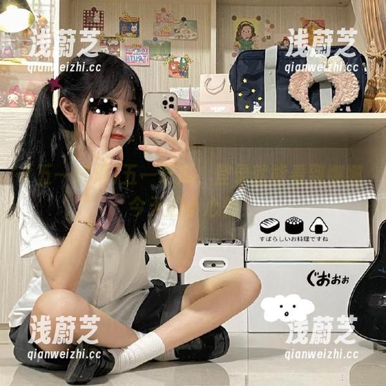 五一吃瓜，登录就能看到娜娜今天的小心情！