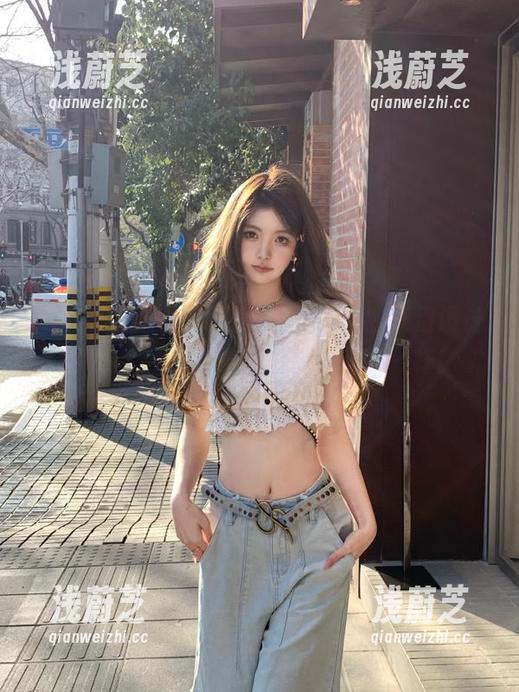 人人吃瓜网 “人人吃瓜网”的入口设计得太有意思了,每次都像探险一样!