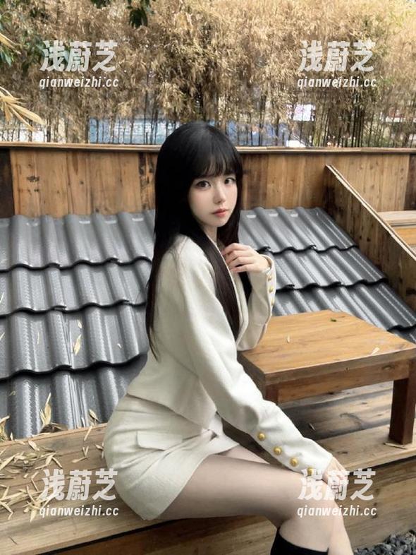 吃瓜tv 吃瓜tv首页,围着西瓜,边吃边聊
