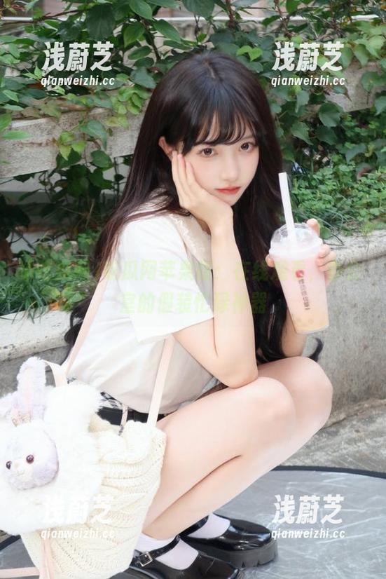 吃瓜网 吃瓜网苹果版:在线观看,办公室的假装忙碌神器