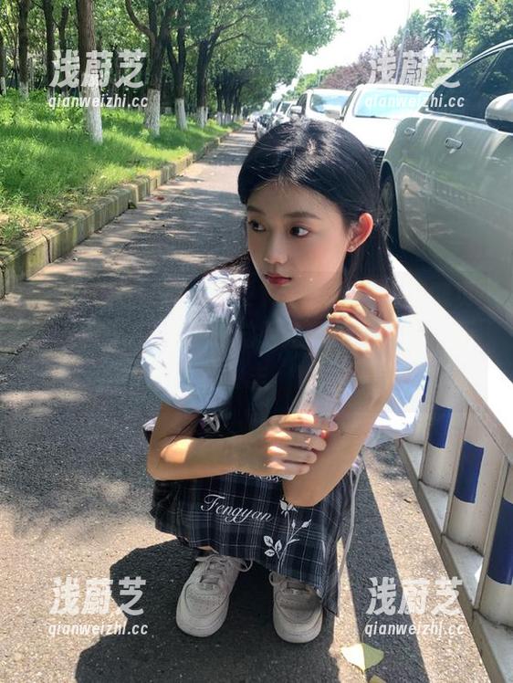 zztt21su黑料不打烊网页，观看的过程中总觉得捡到了一本未出版的八卦杂志，哈哈！