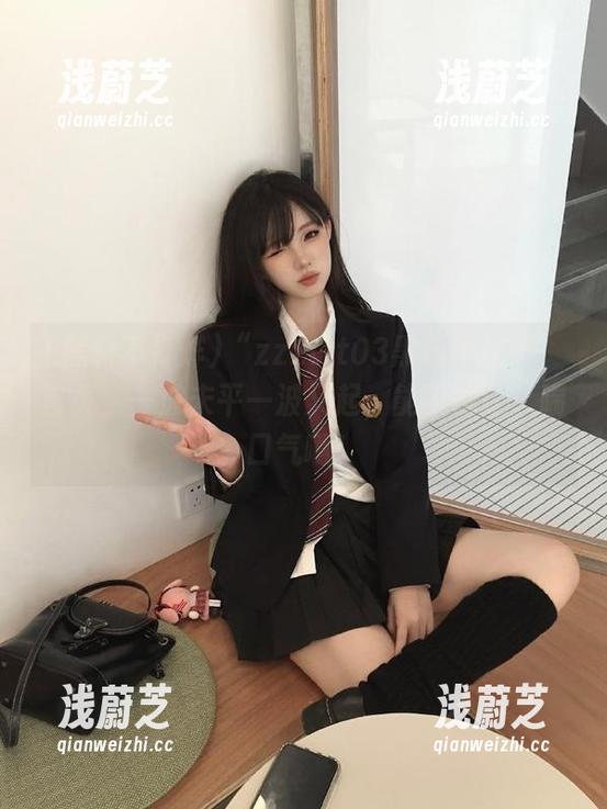 “zzzttt03黑料不打烊”首页，一波未平一波又起，能不能让人喘口气啊！