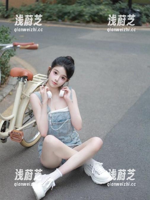 黑料社官网：一键举报我不是吃瓜群众，我是吃草群众！