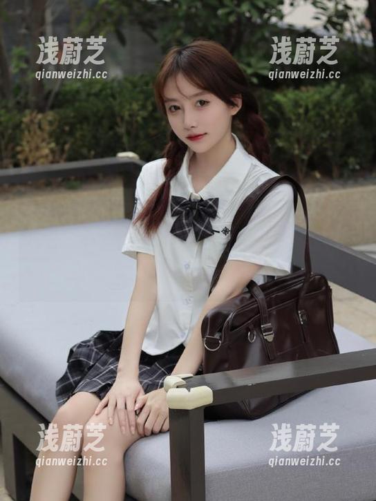 “黑料社不打烊”的最新分享，又有新鲜事要讨论，这瓜吃得我爽爽的～